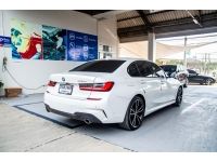 BMW 330e M Sport  Plug-in Hibrid ปี 2020 สีขาว รูปที่ 3